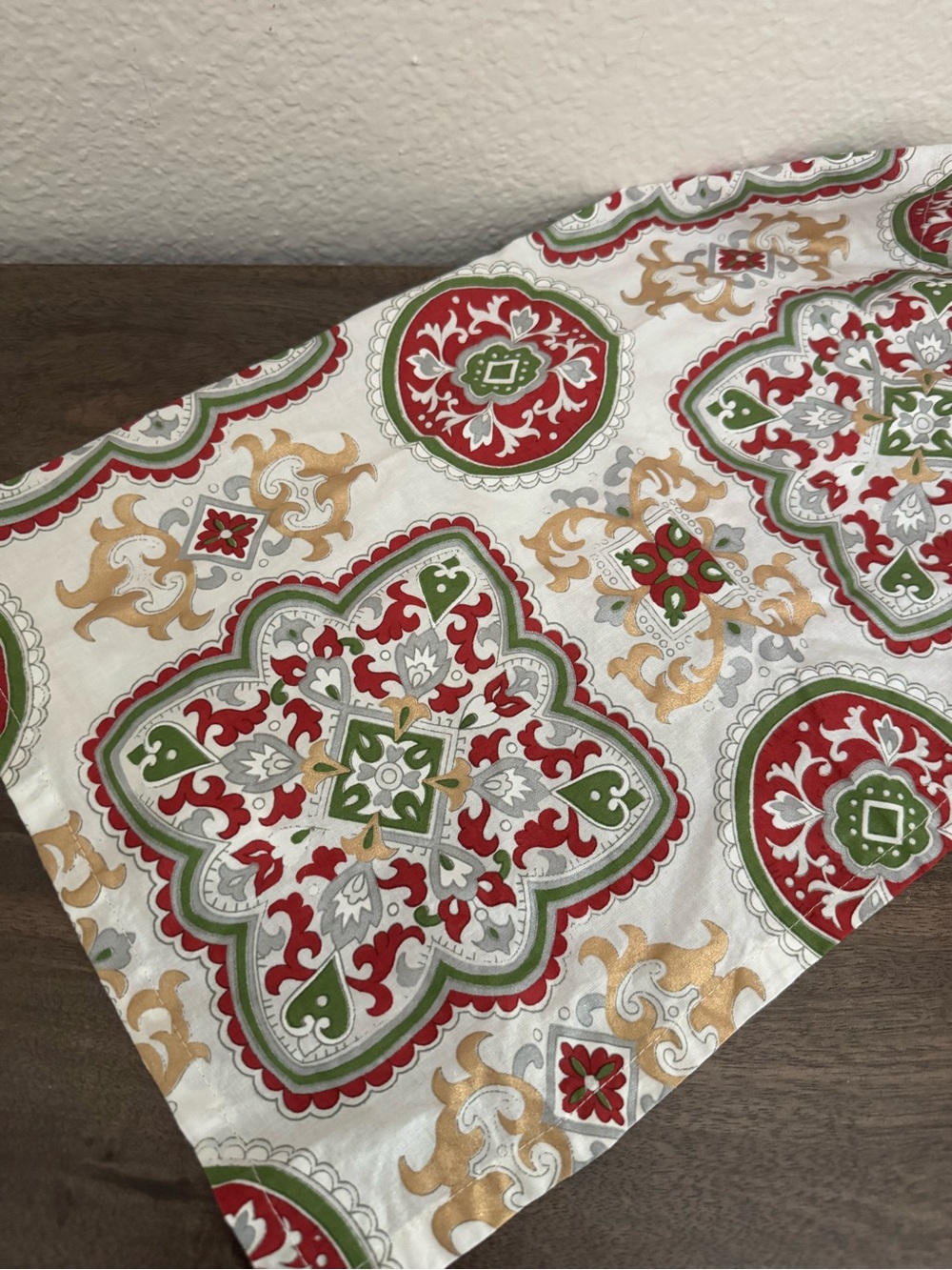 Pier 1 Medallion Print Holiday Christmas Napkin